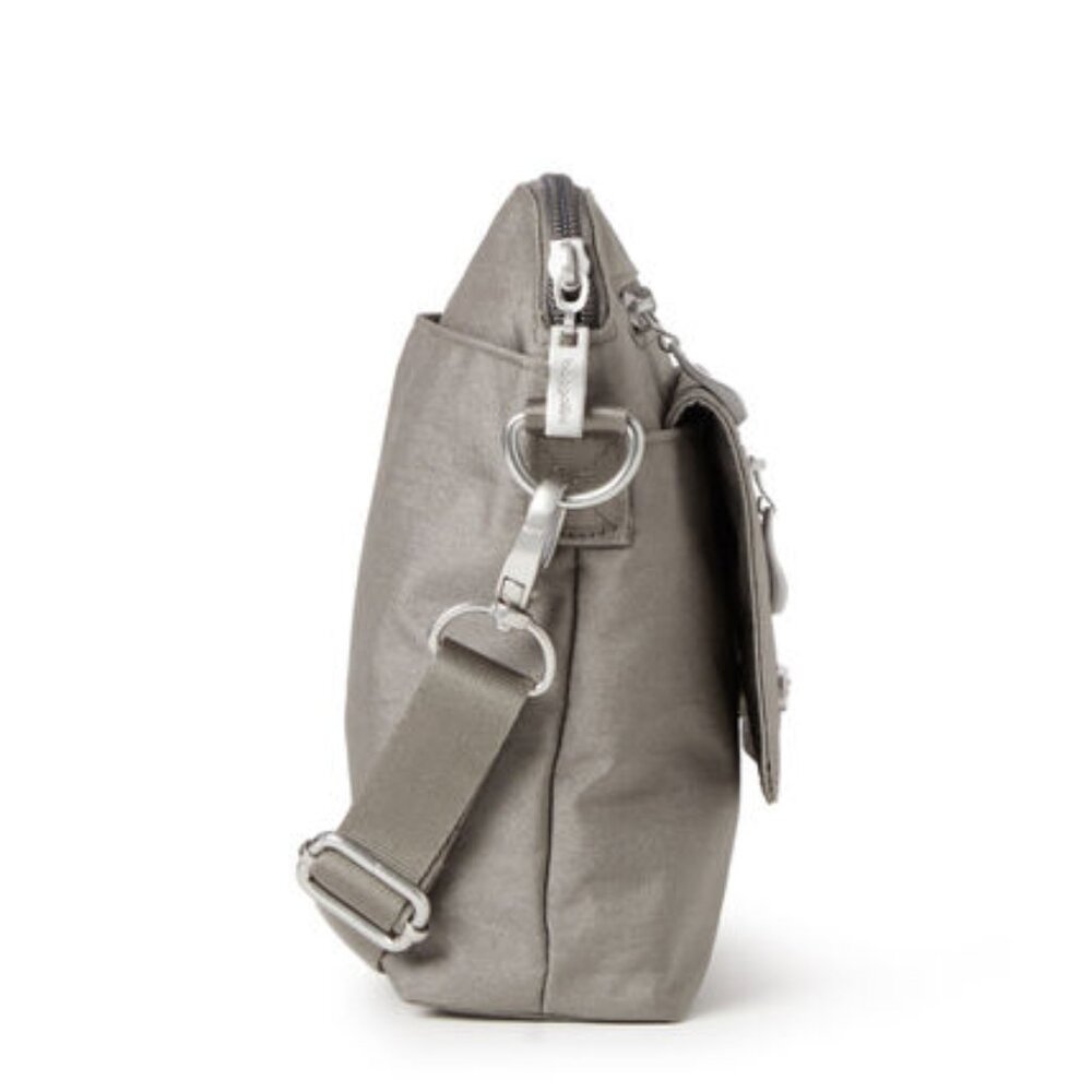 Baggallini Sterling Shimmer Let's Escape Bag/NWT - Picture 2 of 12